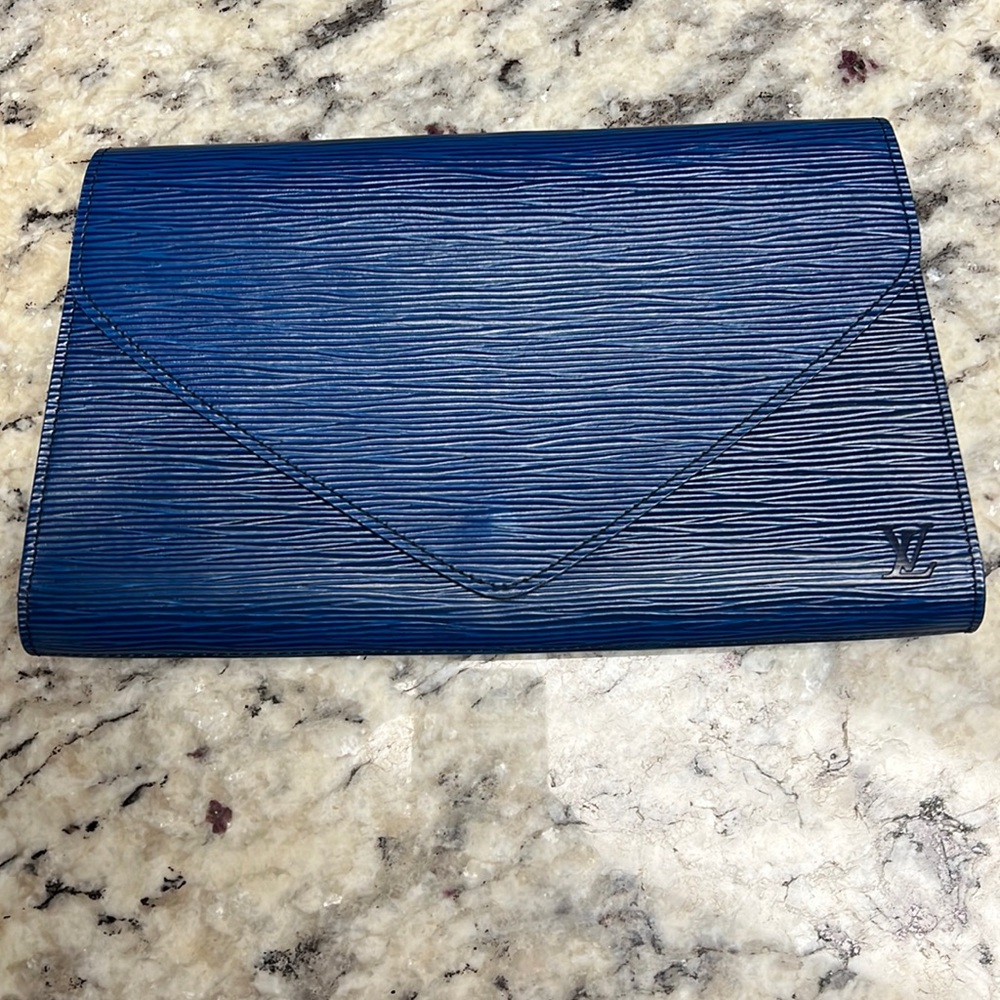Louis Vuitton Deco Art Epi Clutch - Blue Epi